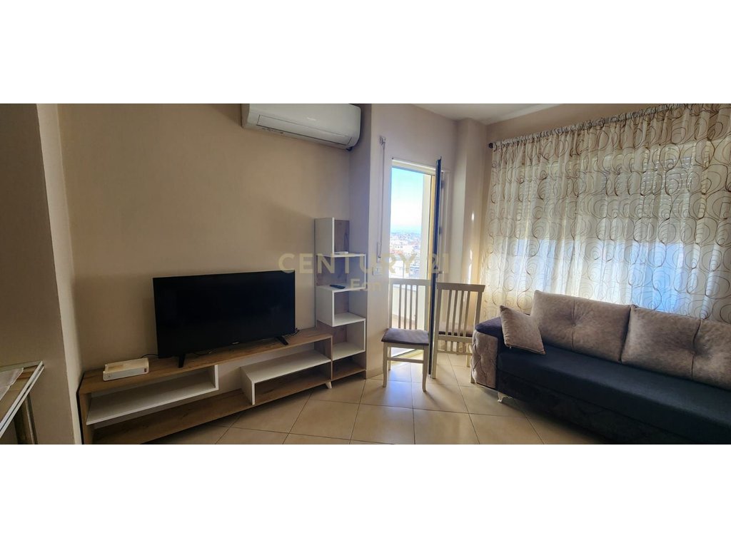 En alquiler: Apartamento amueblado 2+1+2 cerca de la estación de tren, Durrës! (3)