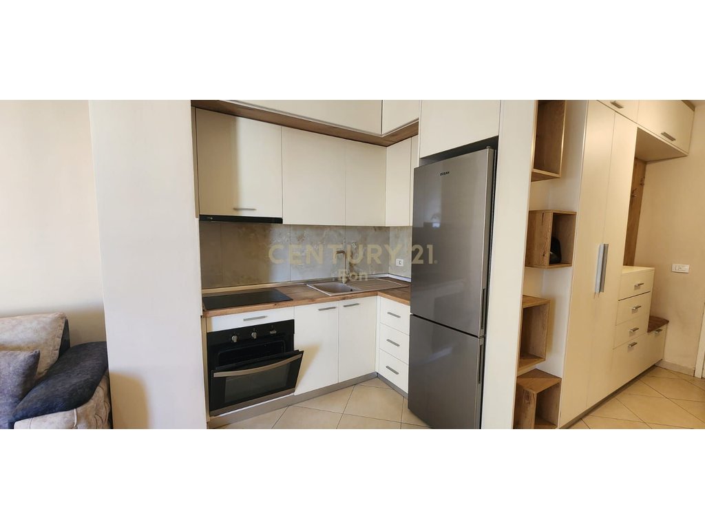 En alquiler: Apartamento amueblado 2+1+2 cerca de la estación de tren, Durrës! (4)