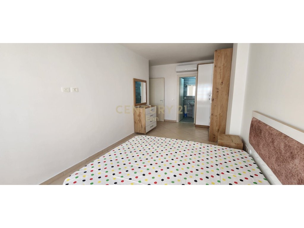 En alquiler: Apartamento amueblado 2+1+2 cerca de la estación de tren, Durrës! (5)