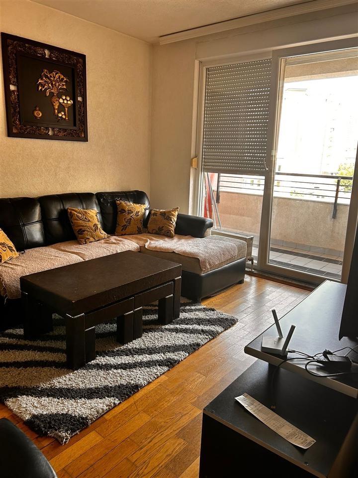 Appartement à louer 1+1 à Kalabri (emshir)
