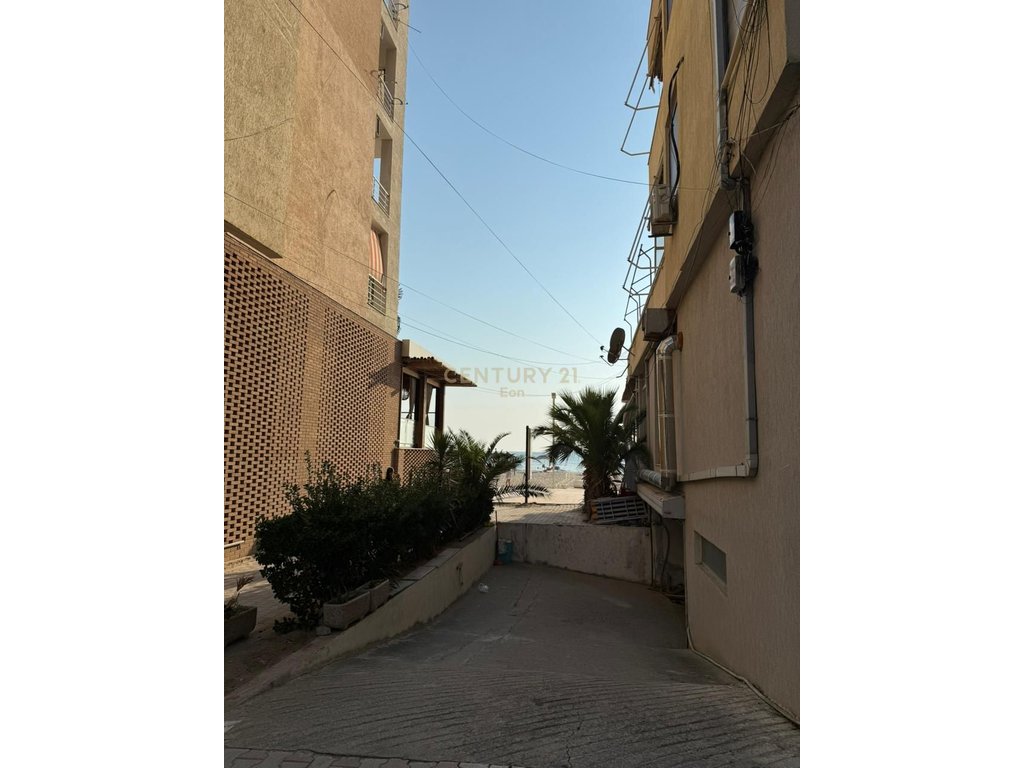 Apartamento à venda 1+1 – Shkëmbi i kavajës | primeira linha para o mar (2)