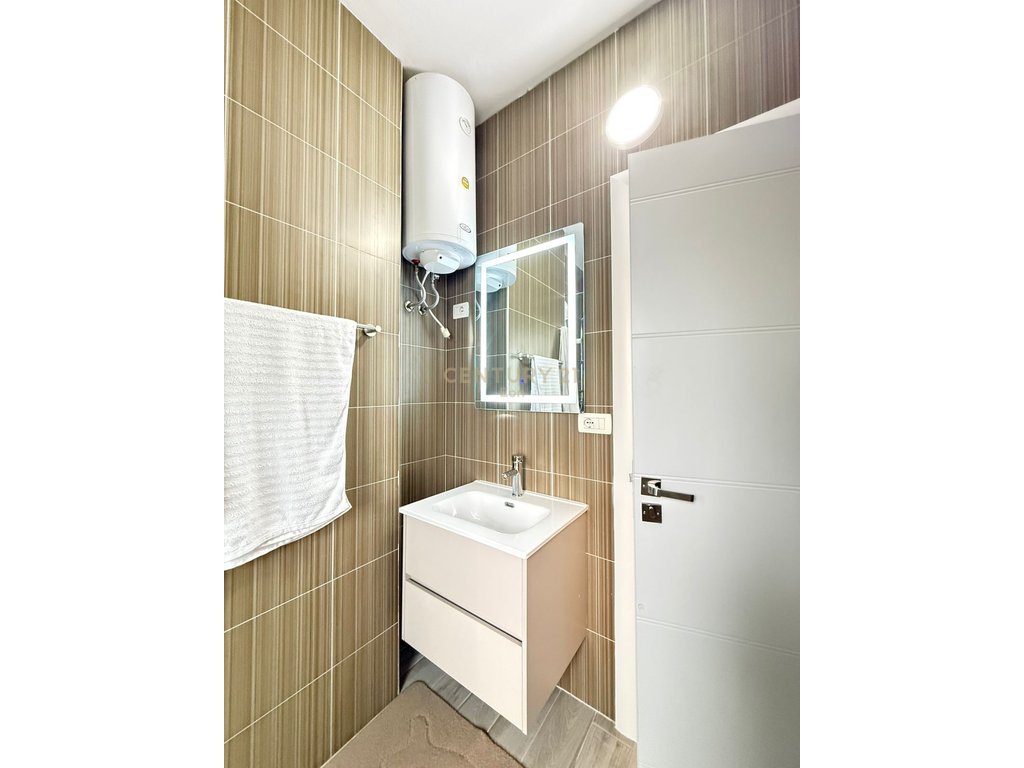 Apartament 2+1+2 me qira me pamje deti, vollga Durrës - 850€ | 100 m²
