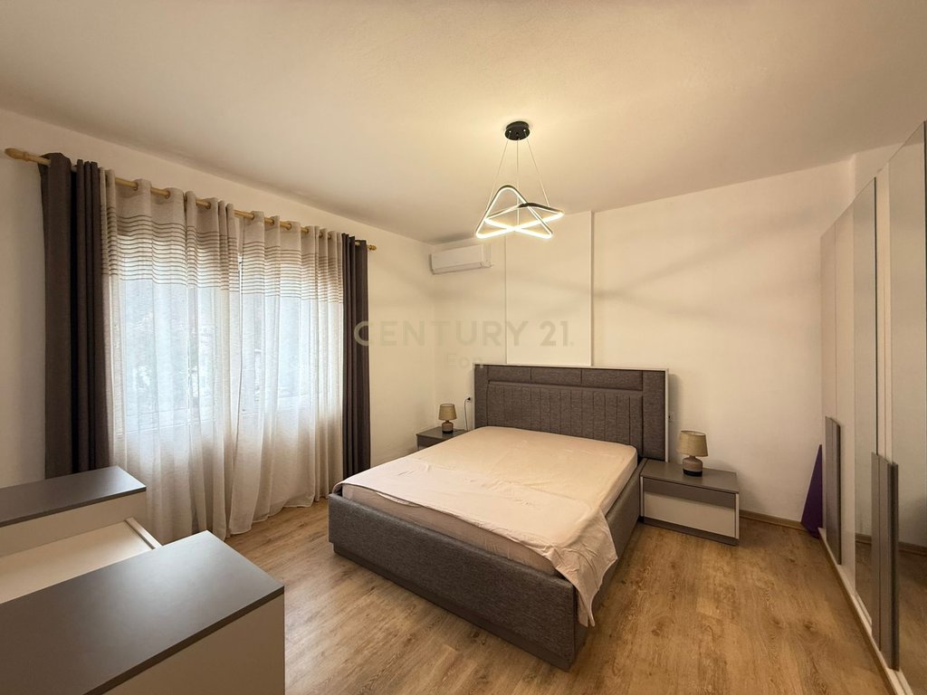 Apartament 2+1+2 me qira me pamje deti, vollga Durrës - 850€ | 100 m²