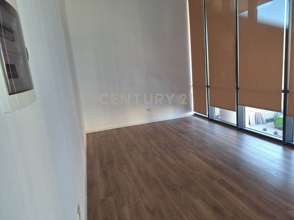Espaço comercial para alugar no golden tower – Mine peza (2)
