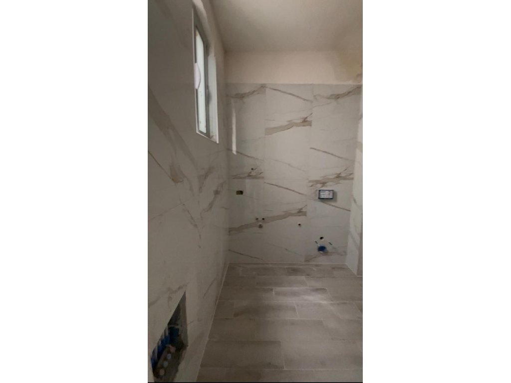 Piso 1+1 en venta, en orikum! (5)