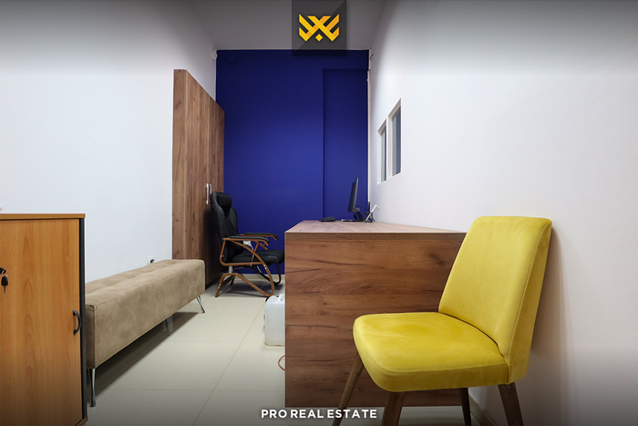 Locale di 80m² in vendita a emshir