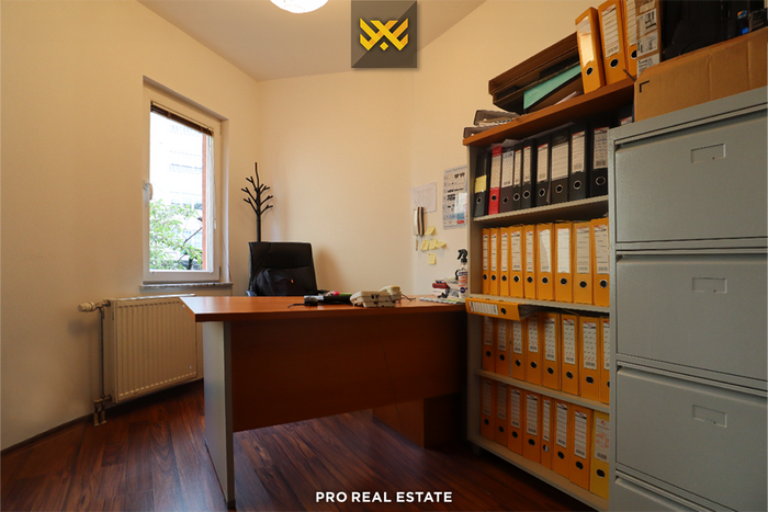 Haus – Büro 280m²+ 40m² zur miete in Pejton (2)