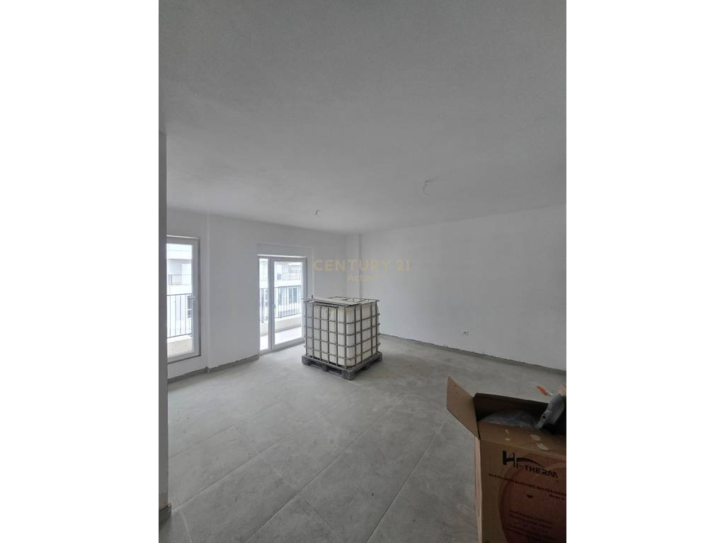 Shesim apartament 1+1, univers city-qtu!