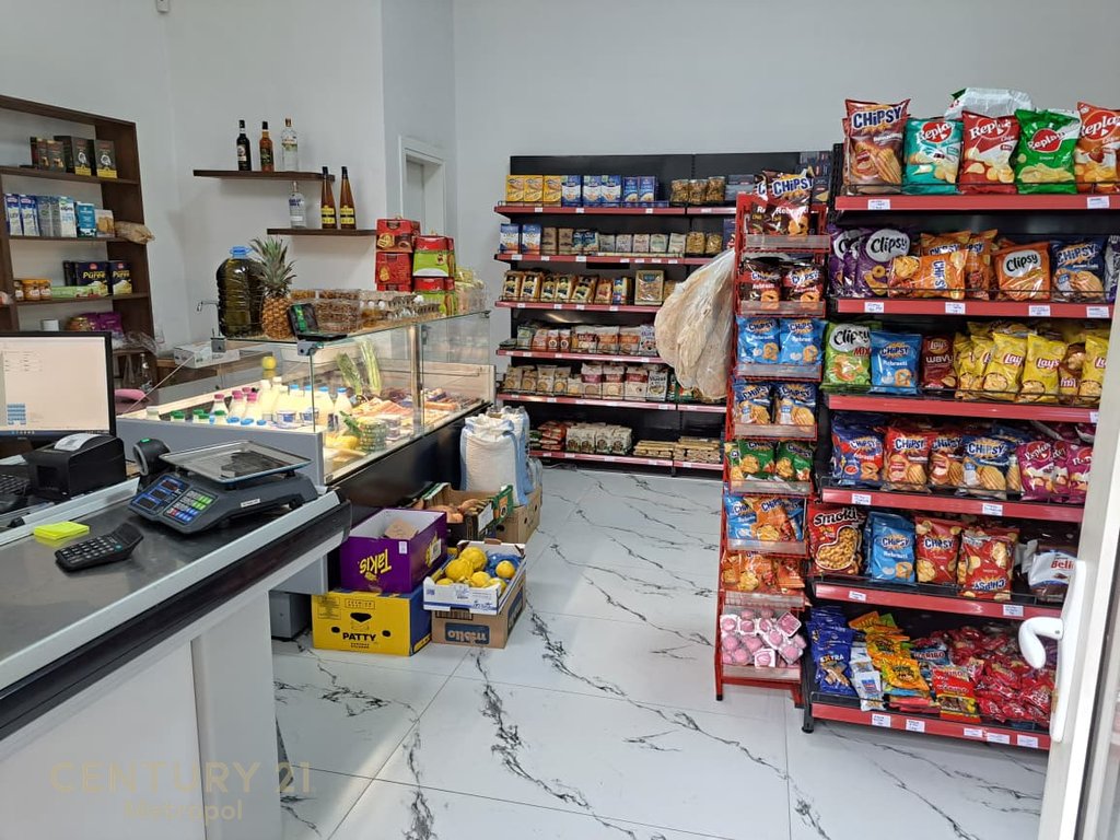 Shesim biznes market - fruta perime pranë atsh
