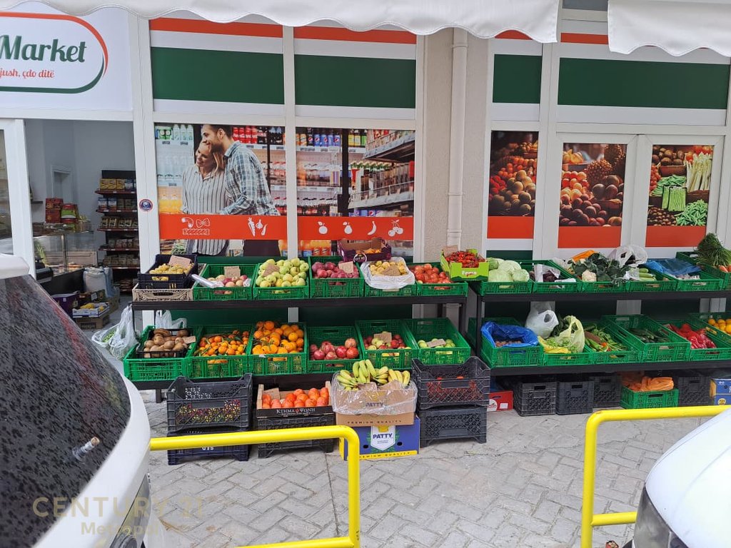 Shesim biznes market - fruta perime pranë atsh