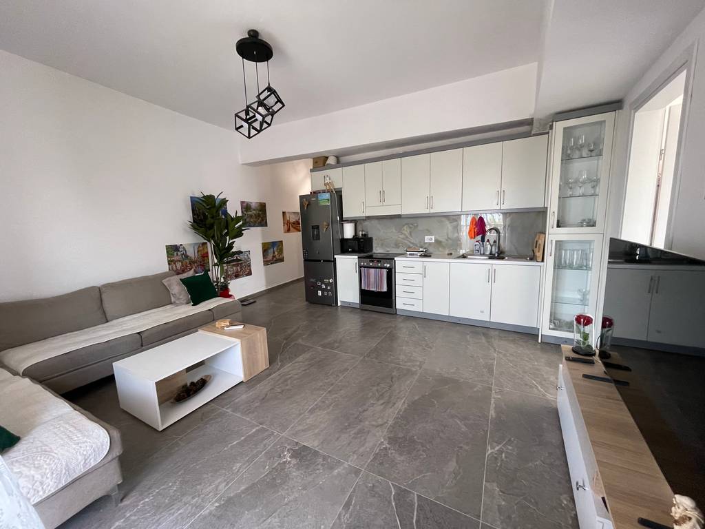 Apartment zum verkauf 3+1+2 in der nähe von Saranda palace