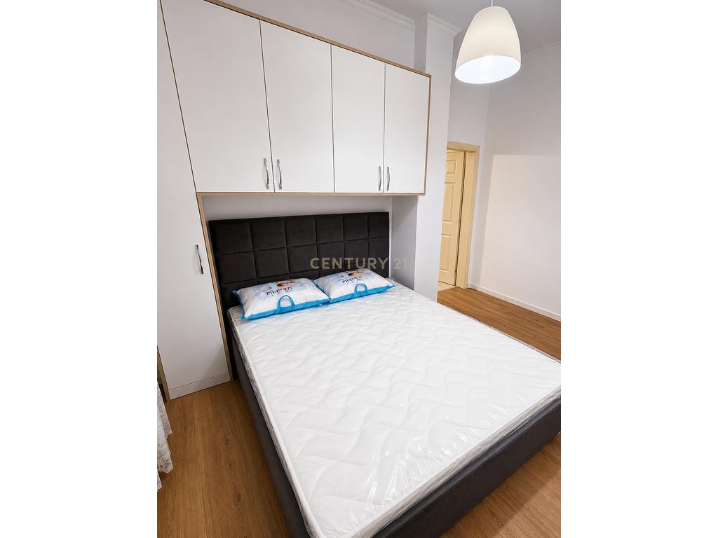 Apartment 2+1 for rent near mateo complex!