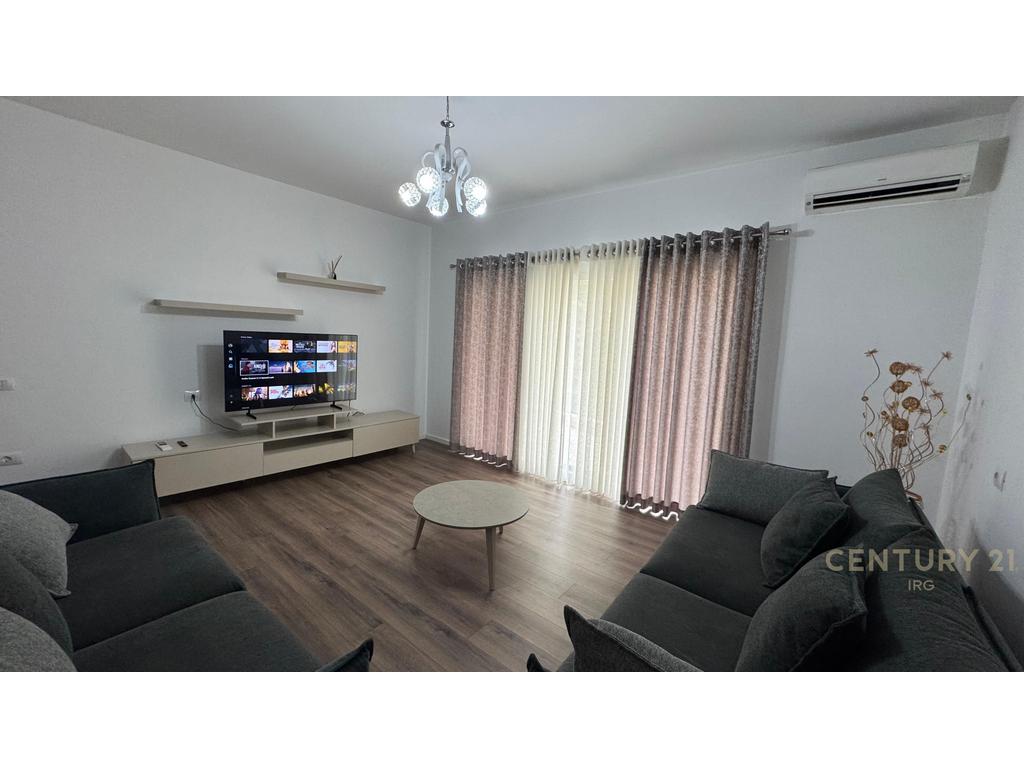 Apartment 2+1 for rent near mateo complex!