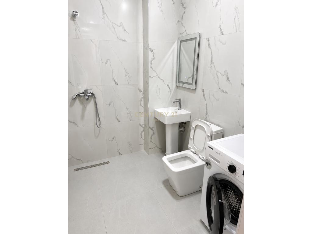 Apartment 2+1 for rent near mateo complex!