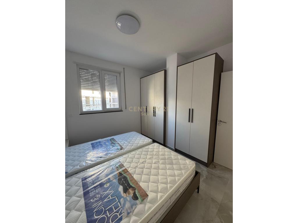 Apartment 2+1 for rent near mateo complex!