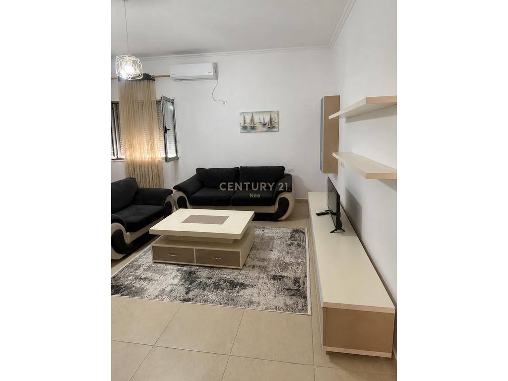 Apartment 2+1 for rent near mateo complex!