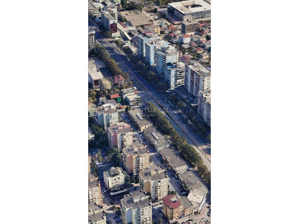 Shesim dyqan ose ambjent biznesi kati 0, buze rrugës kryesore dritan hoxha, laprakë - 187 m²