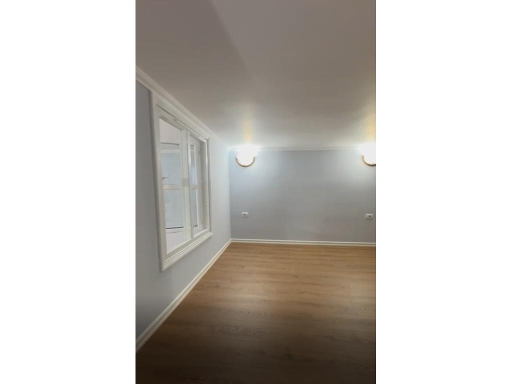 Duplex për shitje në fresku, Tiranë