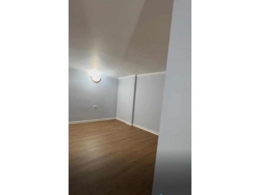 Duplex për shitje në fresku, Tiranë