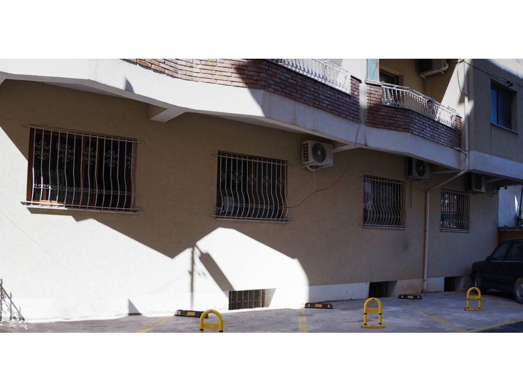 Apartament 2+1 me qira në rrugen gjon bukuzu ,prane restorant durrësi, Tiranë