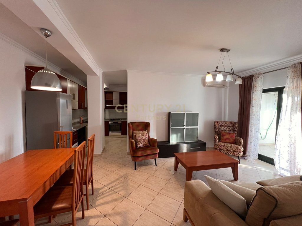 Apartament 2+1 me qira në rrugen gjon bukuzu ,prane restorant durrësi, Tiranë
