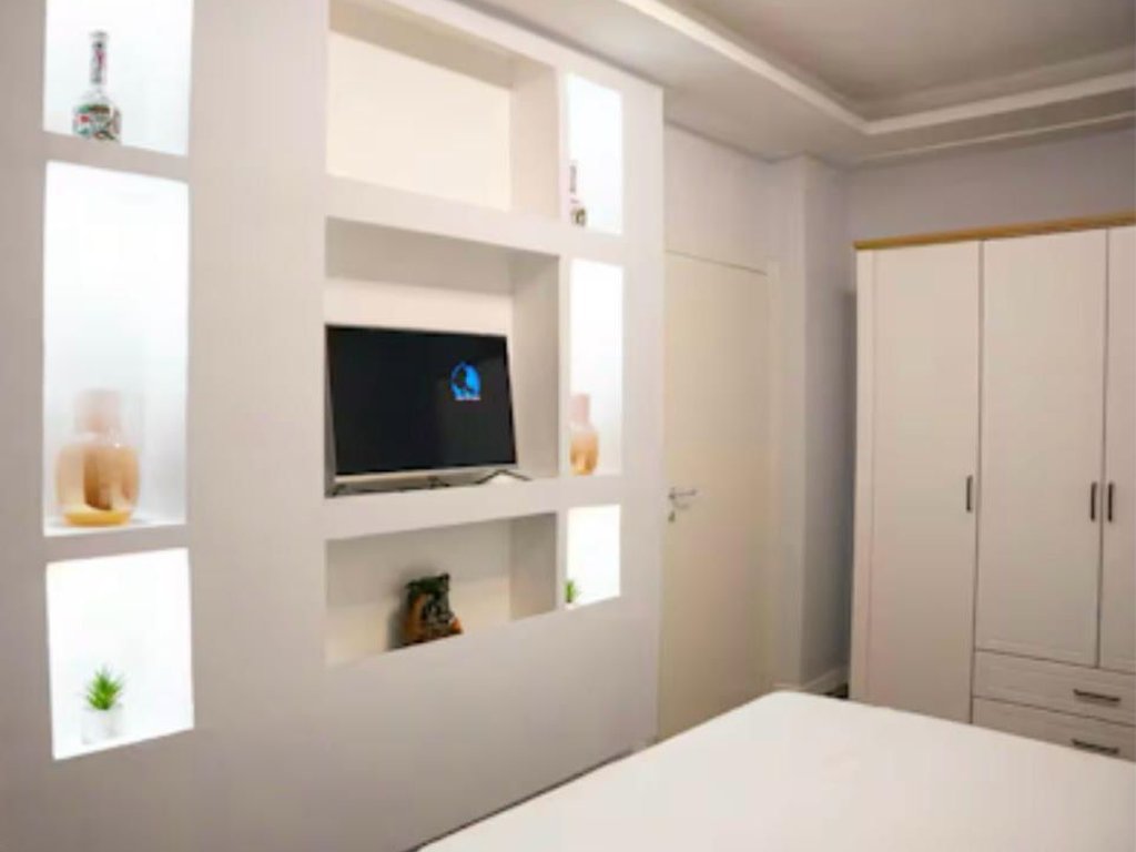 Apartament 2+1 me qira në rrugen gjon bukuzu ,prane restorant durrësi, Tiranë