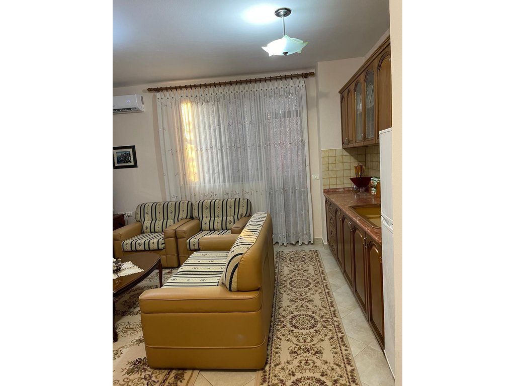 Apartament 2+1 me 2 ballkone me qira – Ish fusha e aviacionit, pranë pallatit të telebingos!