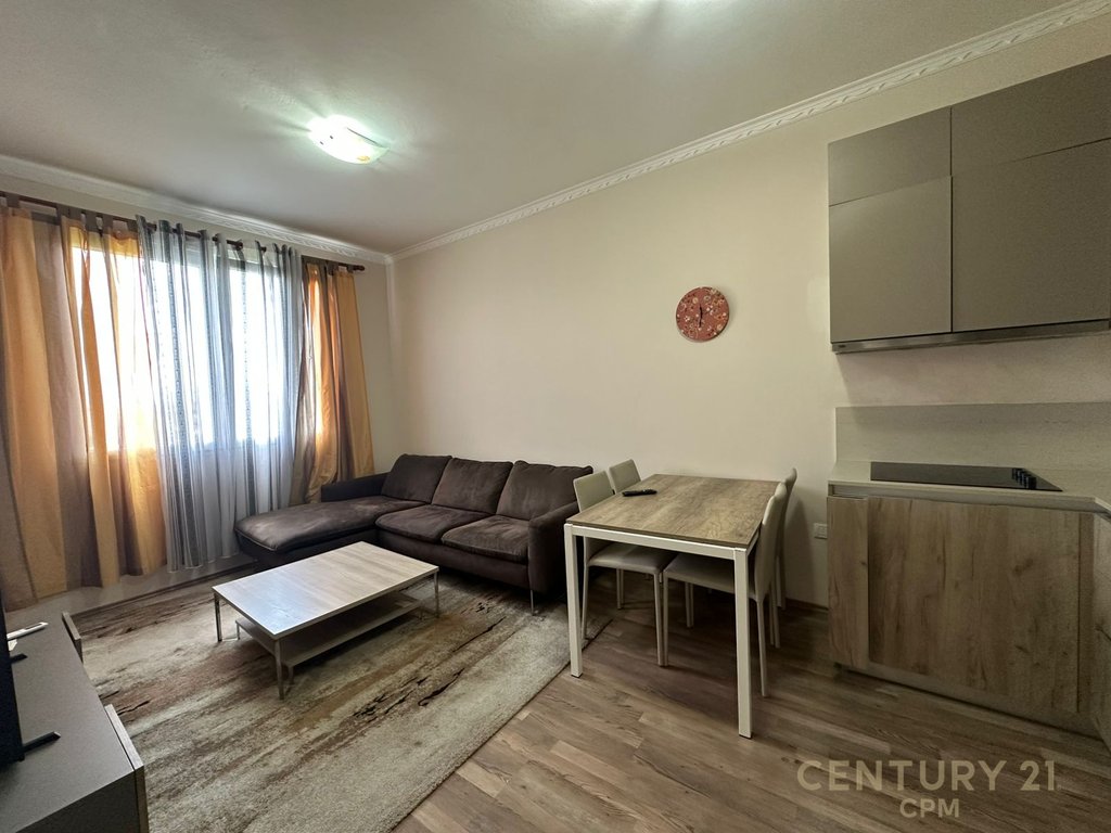 Apartament 2+1 me 2 ballkone me qira – Ish fusha e aviacionit, pranë pallatit të telebingos!