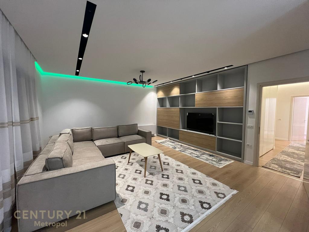 Apartament 2+1 me 2 ballkone me qira – Ish fusha e aviacionit, pranë pallatit të telebingos!