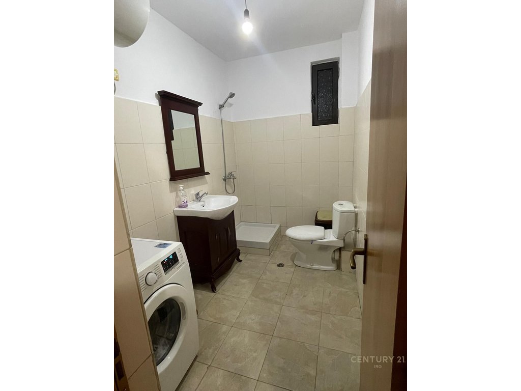 Apartament 2+1 me 2 ballkone me qira – Ish fusha e aviacionit, pranë pallatit të telebingos!