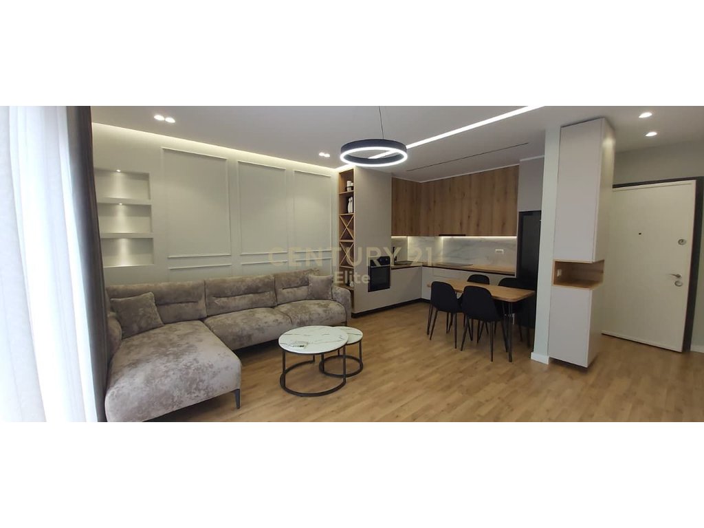 Apartament 2+1 me 2 ballkone me qira – Ish fusha e aviacionit, pranë pallatit të telebingos!