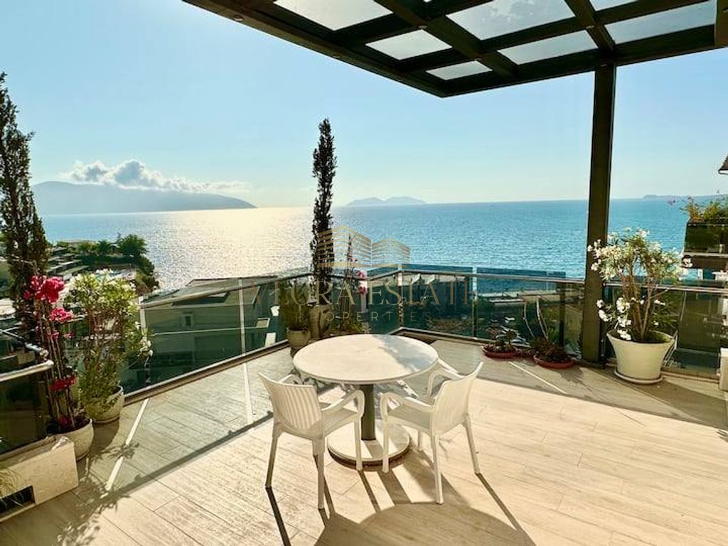 Luxury apartment with sea view in kalaja, Vlorë
