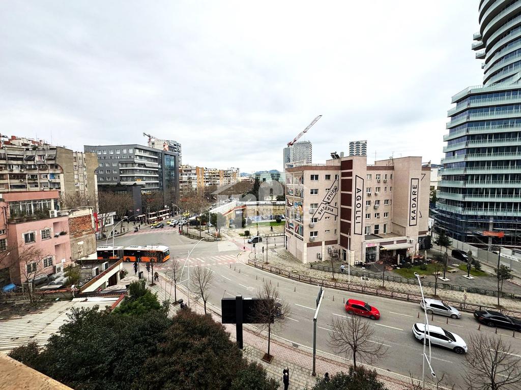 50 m nga sheshi “Skënderbej”, në qendër