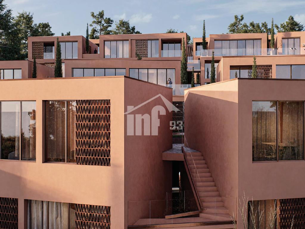 “Palasa” residence