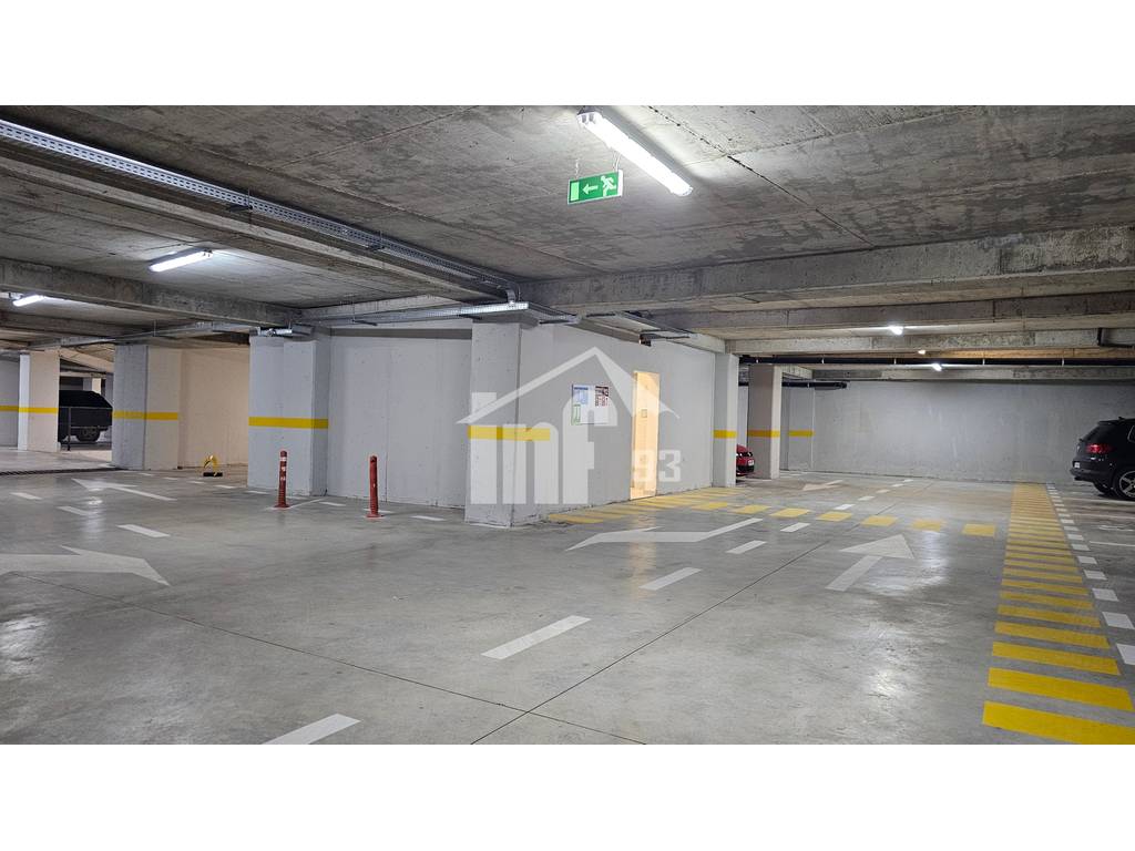 Près de 'Pazarit Te Ri'