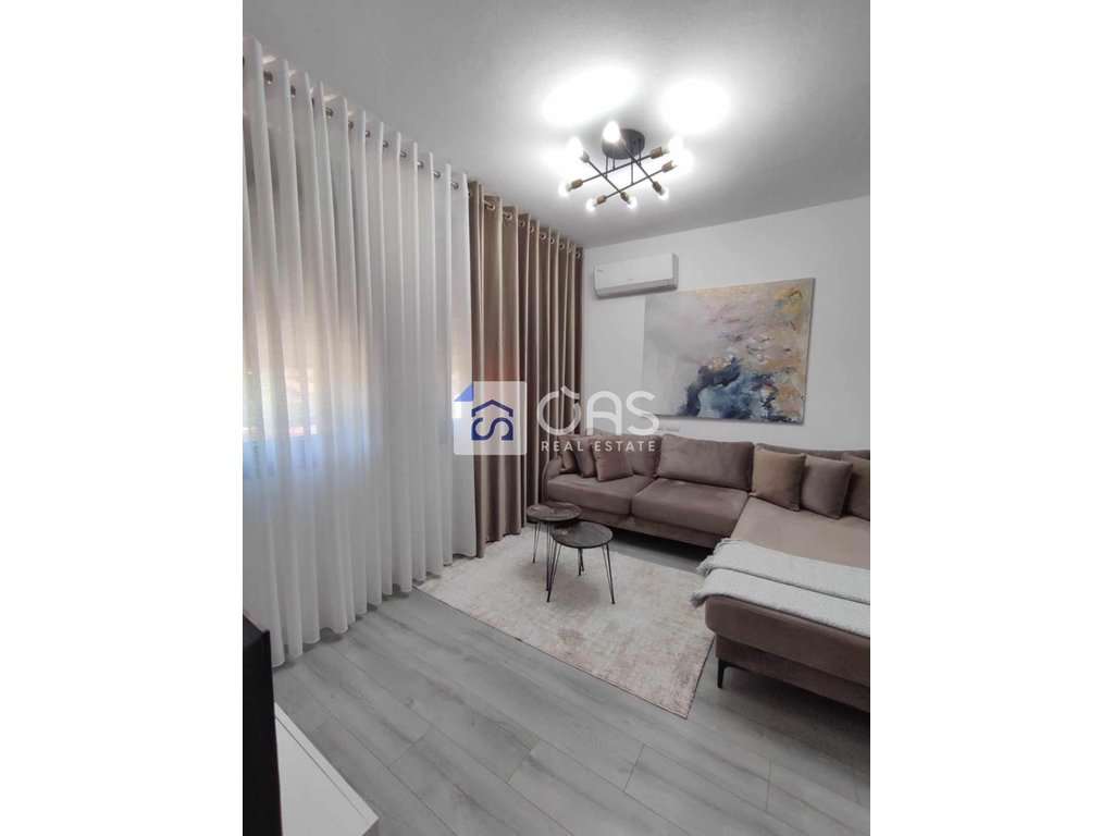 Jepet me qera apartamenti 1+1 Yzberisht (amerikan 3)