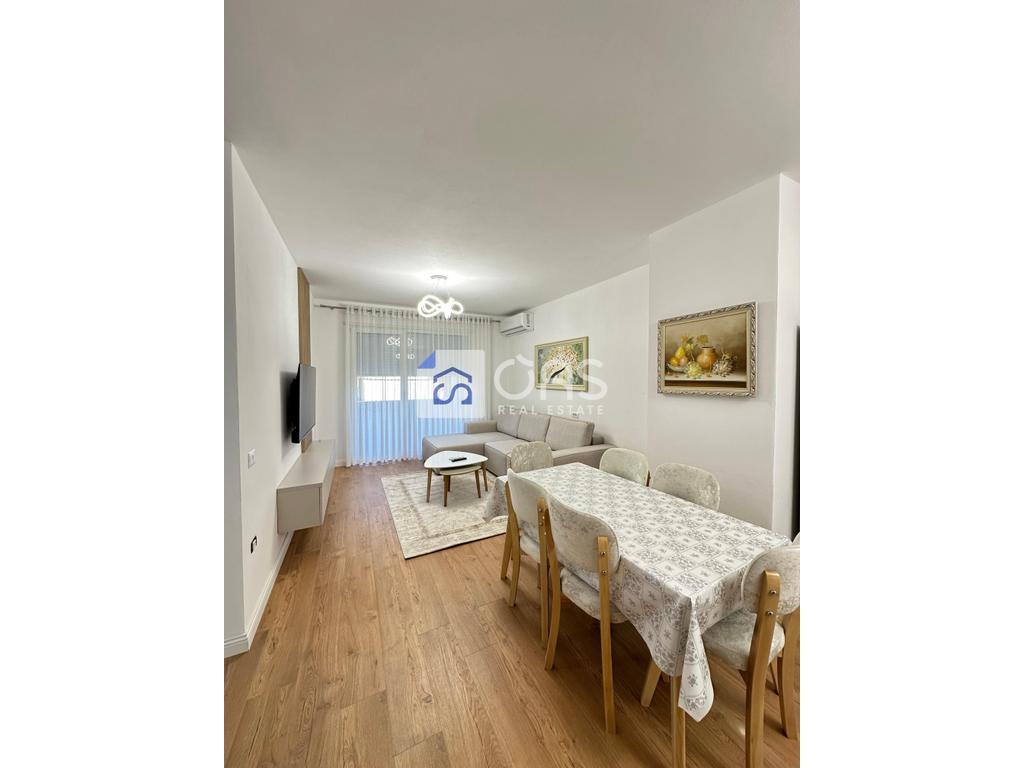 Apartamento en alquiler 2+1+2 qsut (cerca del ministerio de defensa)