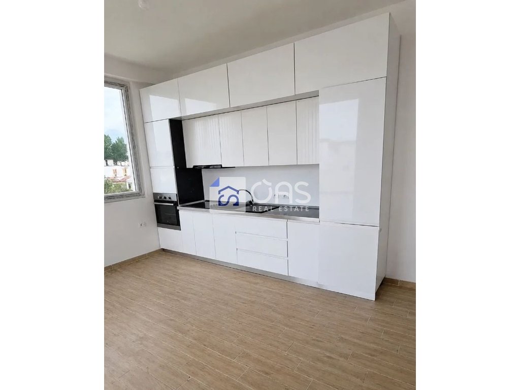 Appartamento in affitto 1+1 in Astir