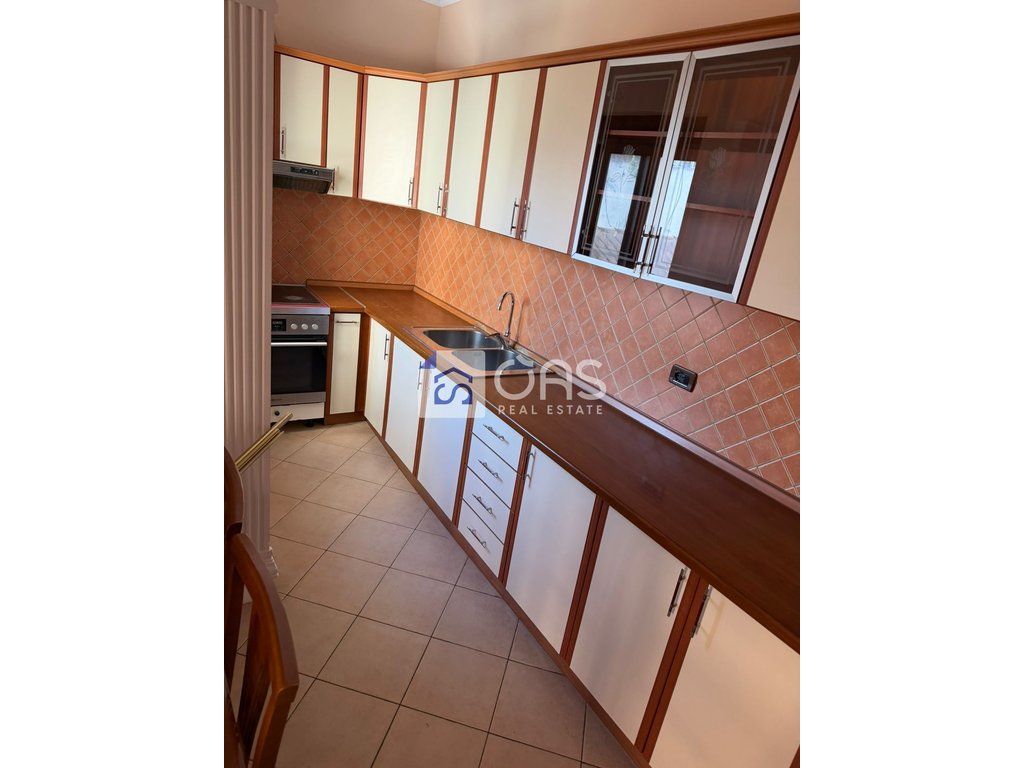 Appartement 2+1+2 à louer à 5 maj