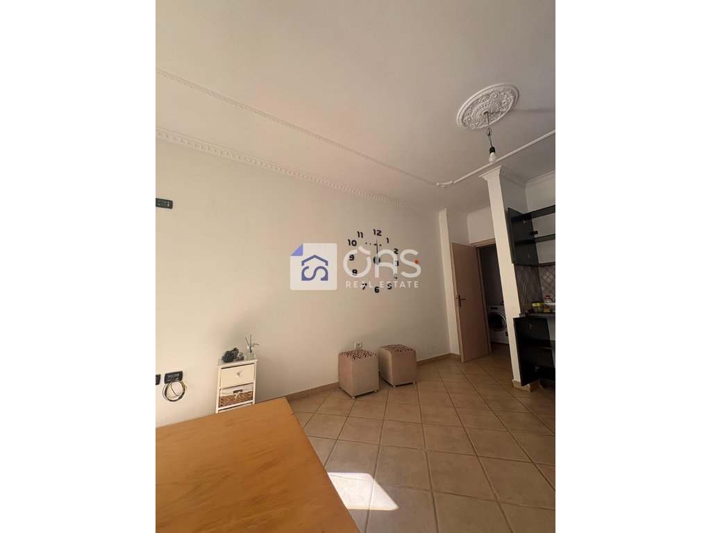 Apartamento 1+1 para alugar em Astir