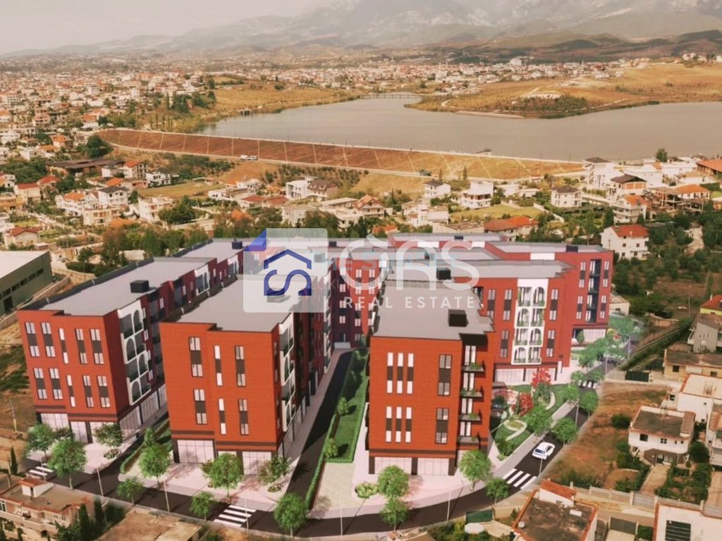 Appartamento 3+1 lakeside / paskuqan in vendita