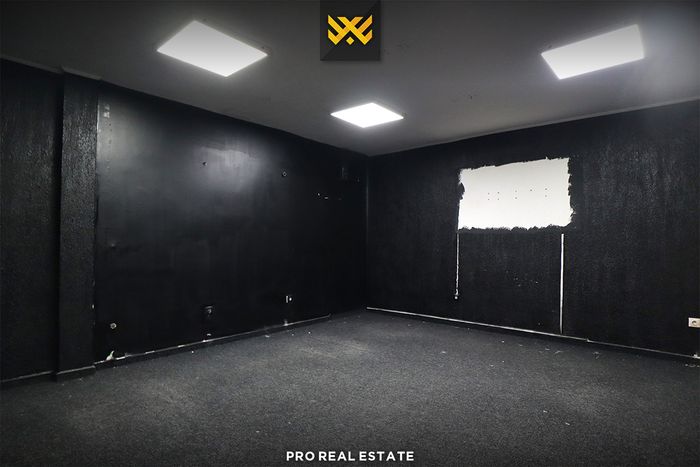 Lokal 45m² me #qira në ulpianë.