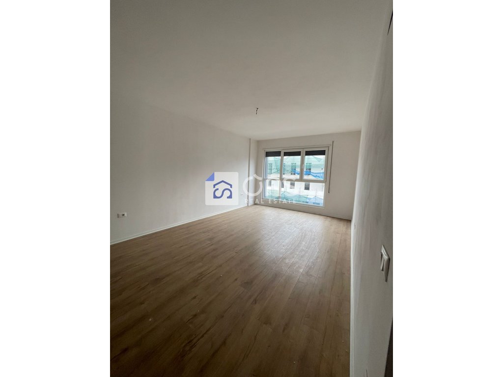 Shitet apartament 2+1+2 ne don bosko