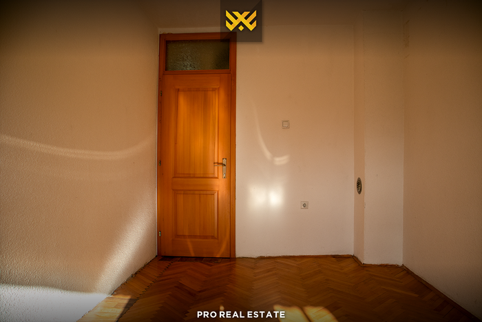 Appartement duplex - bureau 140m² à louer à dardani.