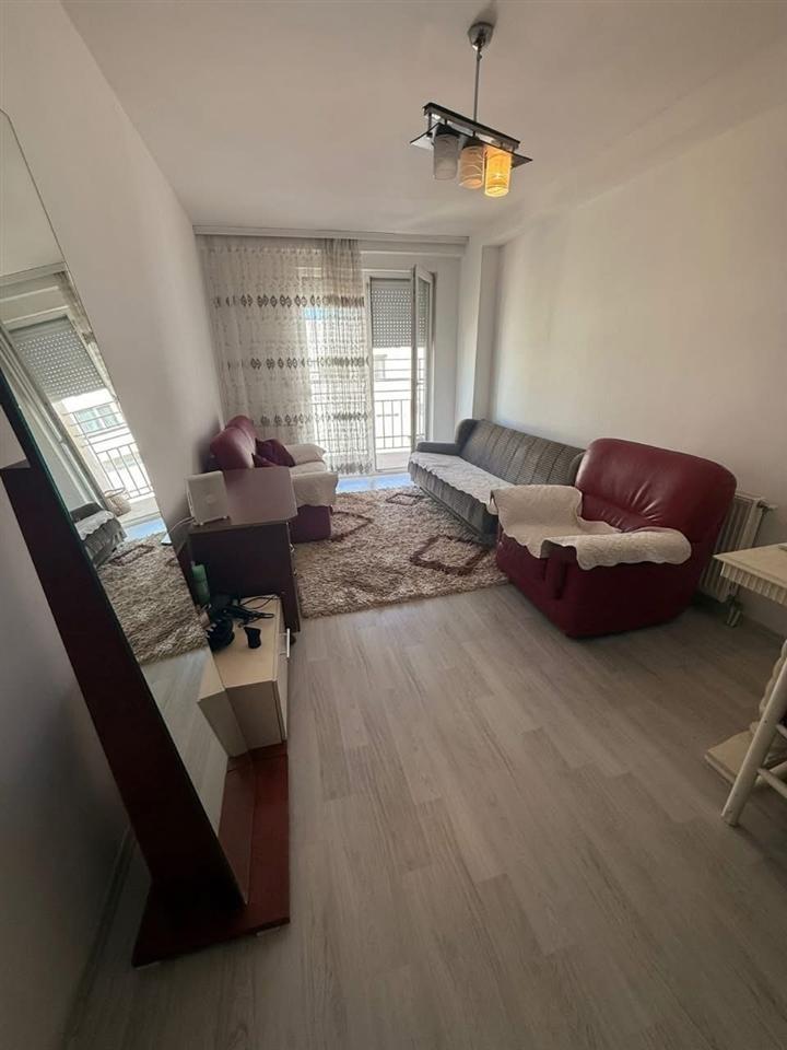 Apartamento à venda na rua a