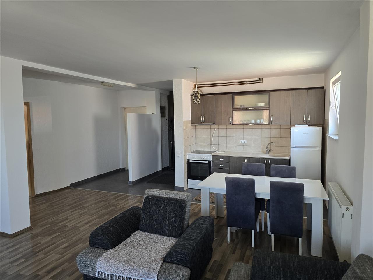 Appartement à louer 2+1 à Bregu i Diellit