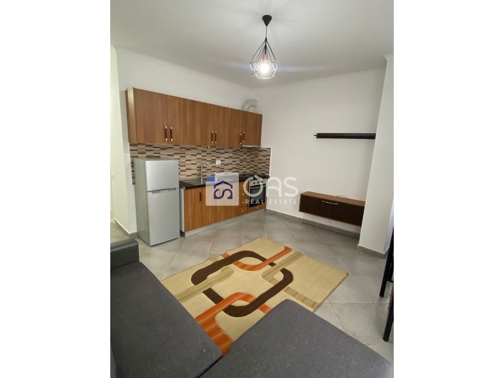 Apartamento en alquiler 1+1 Astir