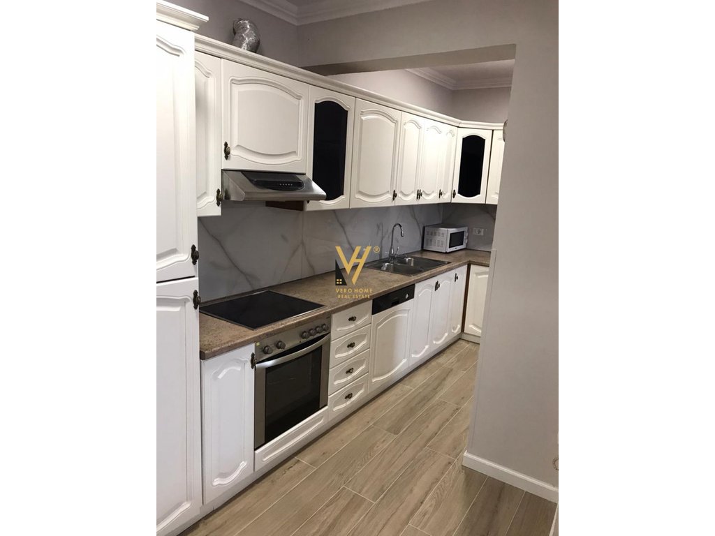 Wird wohnung 3+1+2+block zur miete im zentrum 1.100 euro (2)