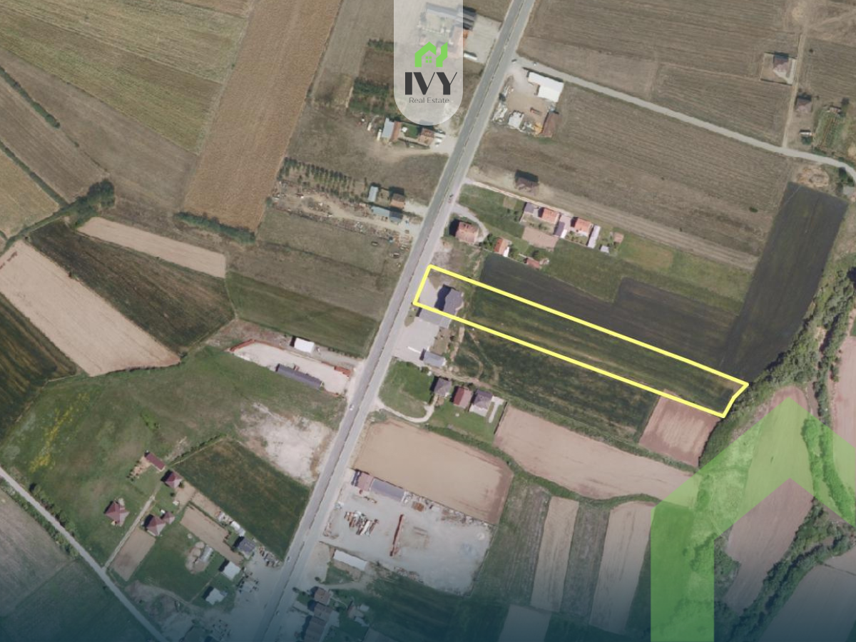 Haus und grundstück 90 ares zum verkauf auf der hauptstraße Podujevë-Prishtinë