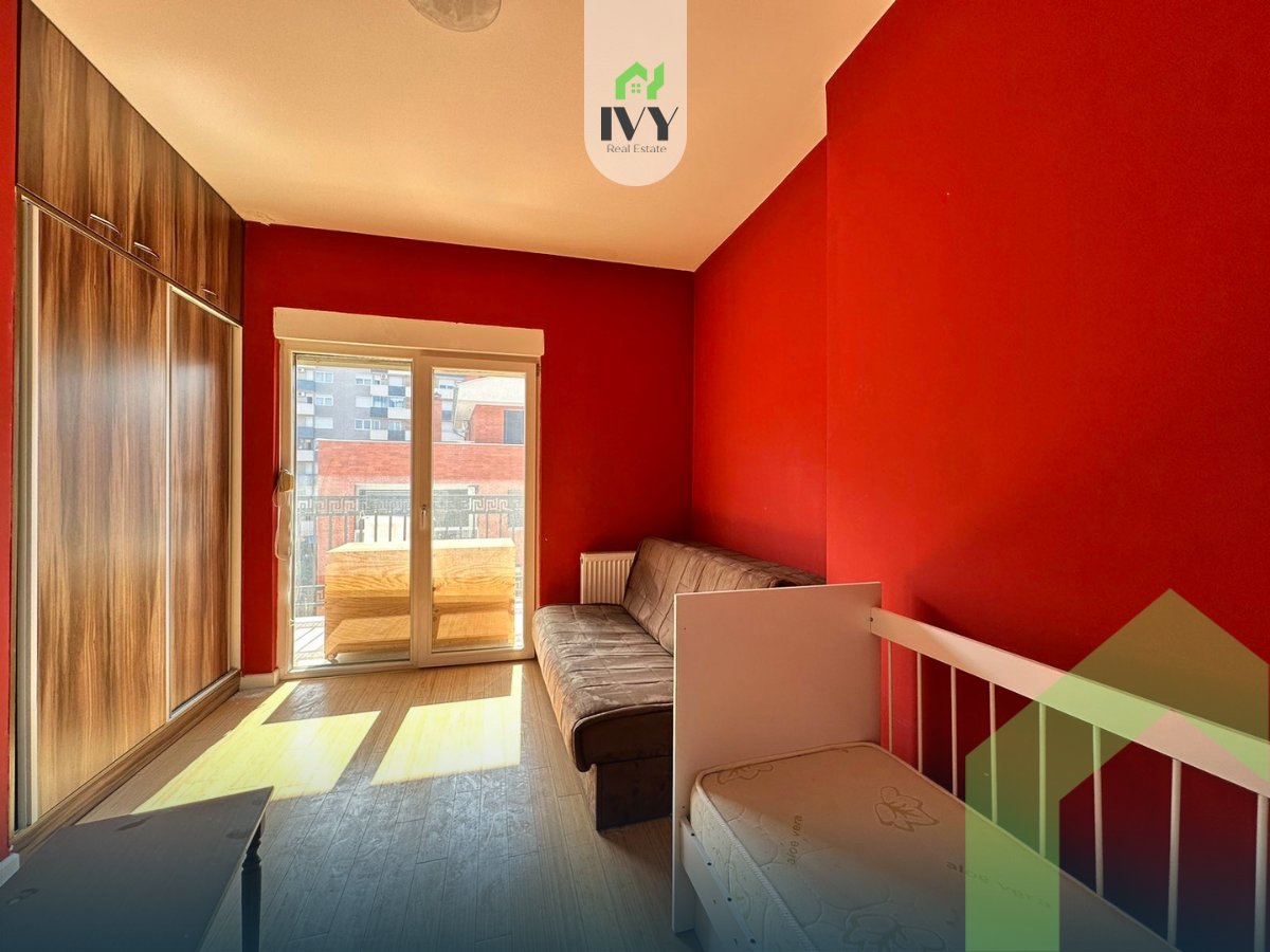 Apartamento de 68 metros quadrados à venda na rruga b